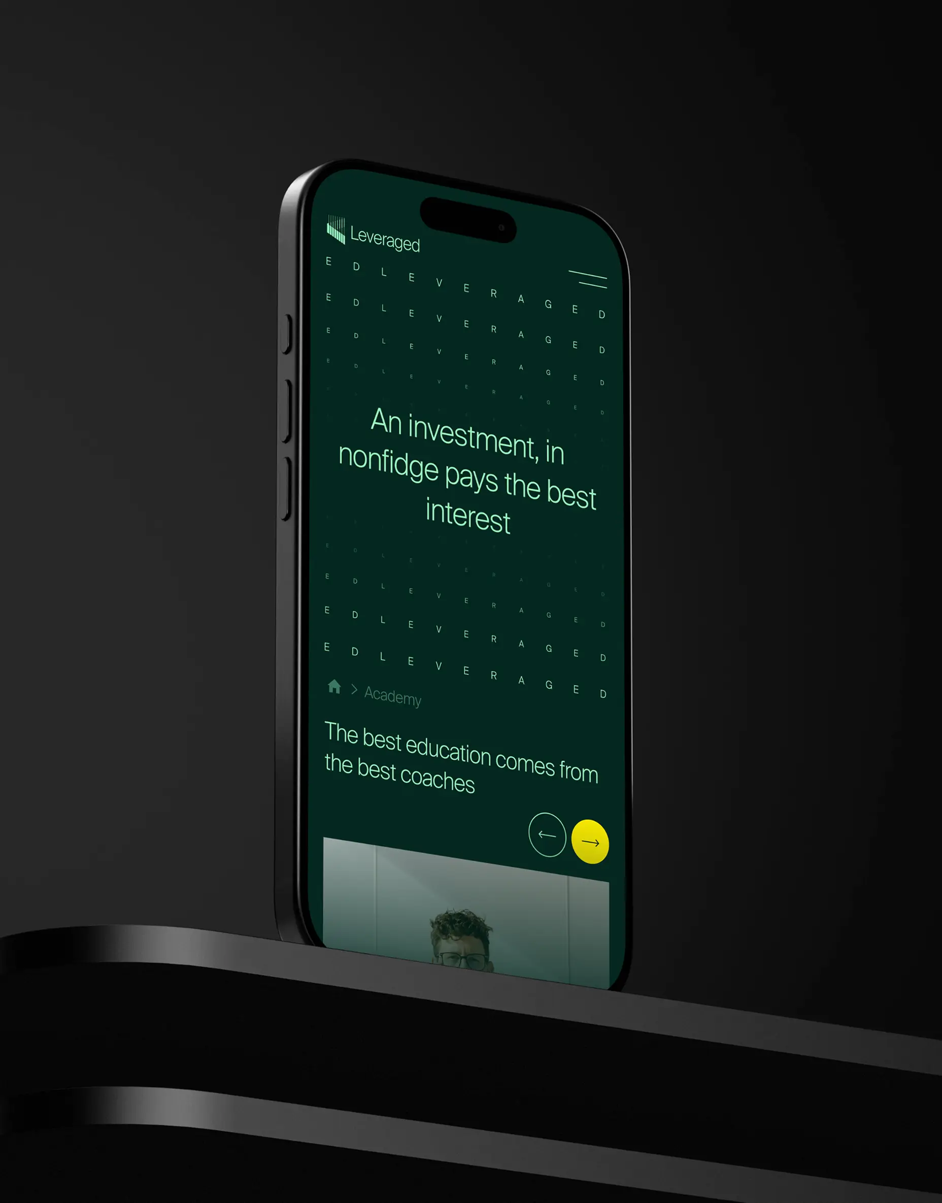 Fintech mobile app brand message screen