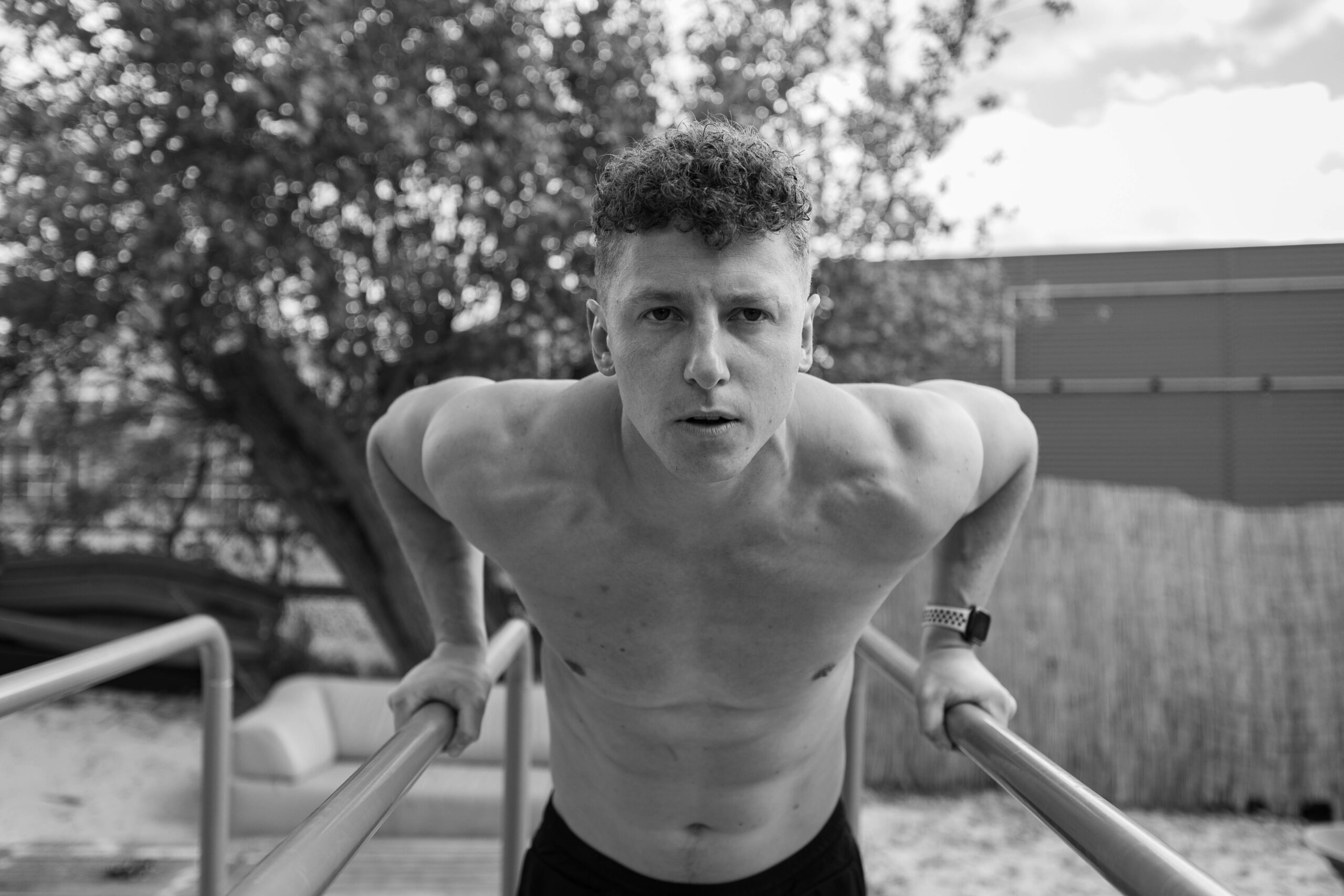 |pull up compound oefening||Efficiënt trainen met compound oefeningen ​|pull up volledig|tricep dip binnen|squat perfecte uitvoering