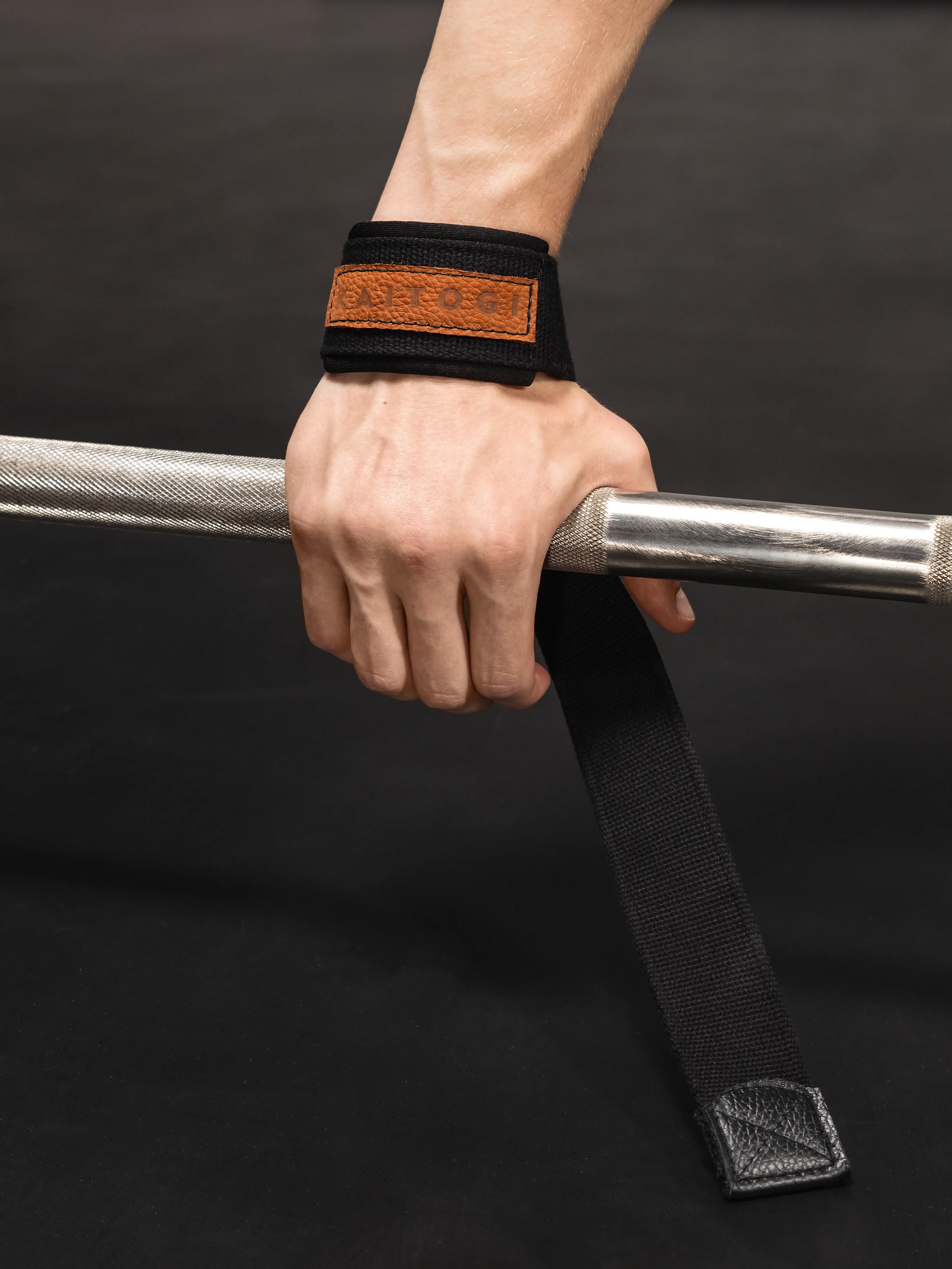 Инструкция по использованию: начало намотки хлопковой лямки KAITOGI на гриф штанги