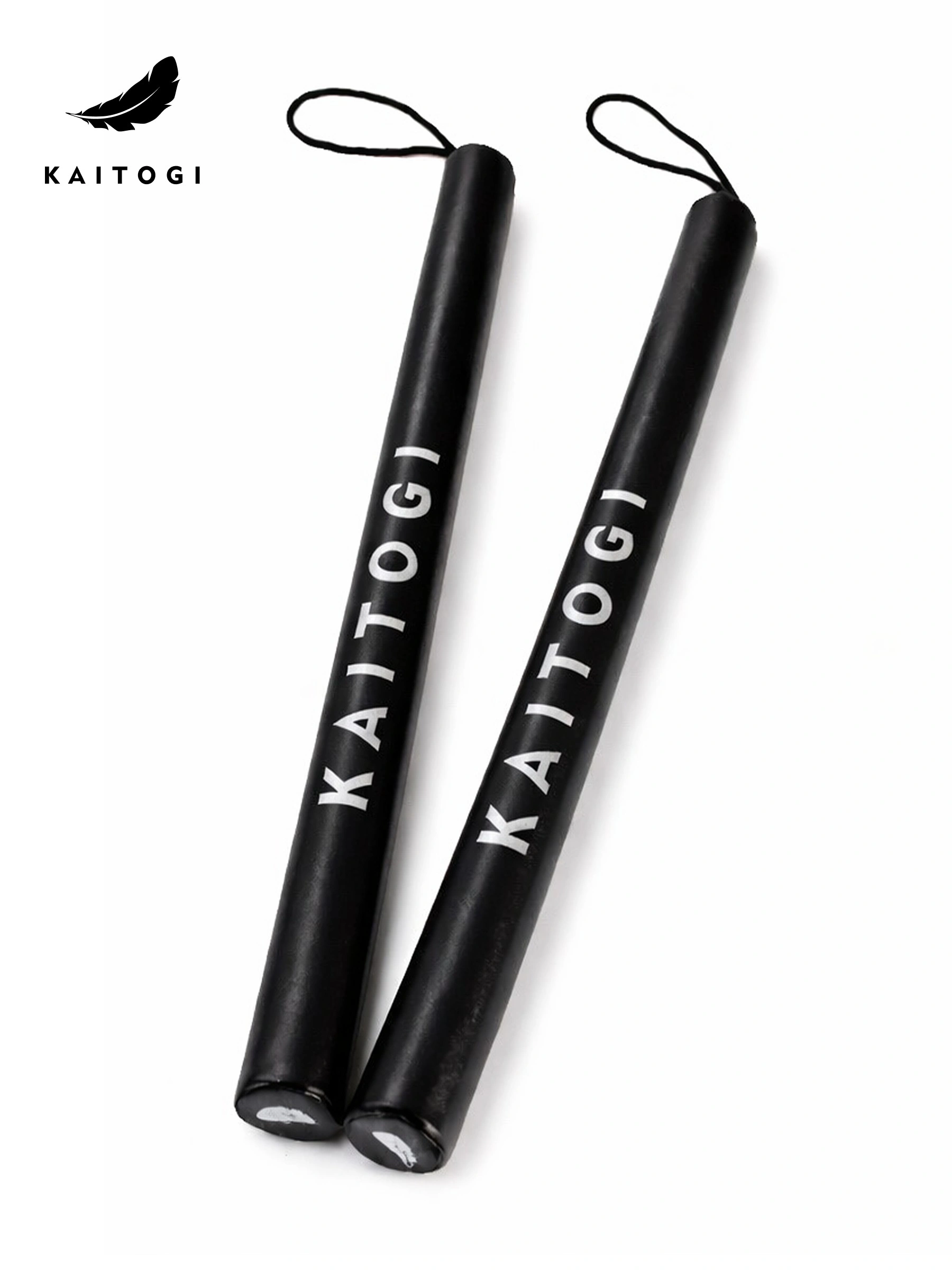 Черные тренерские палочки, вид в профиль: износостойкий кожзам, устойчивый к интенсивным нагрузкам