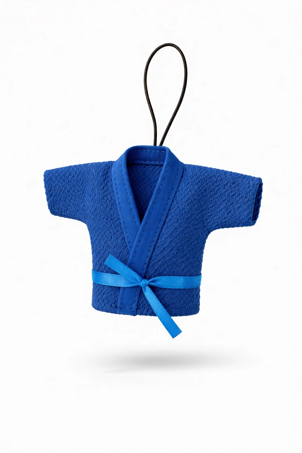 Лицевая сторона синей сувенирной курточки Combat Sambo: уменьшенная копия формы для самбо с высокой детализацией элементов (отвороты, пояс, подвес), идеальный подарок для борца