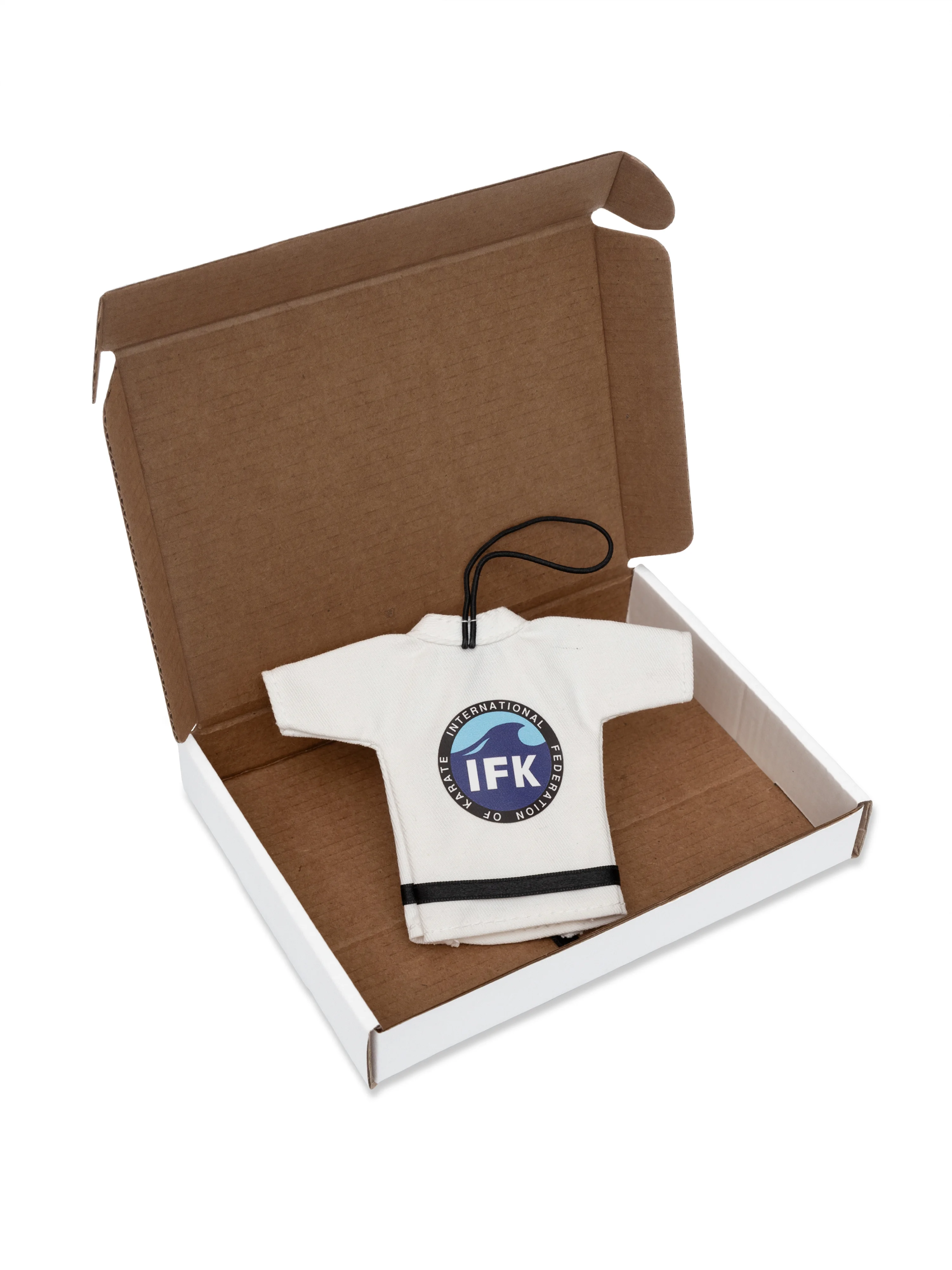 Кимоно-сувенир карате IFK в подарочной коробке — решение для подарка