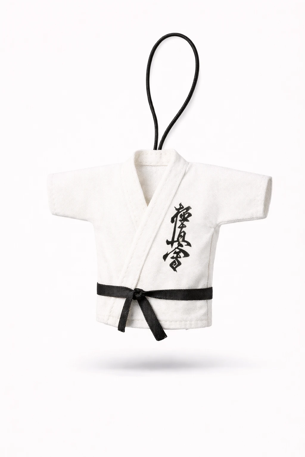 Лицевая сторона универсальной курточки Karateka — сувенир для единоборств