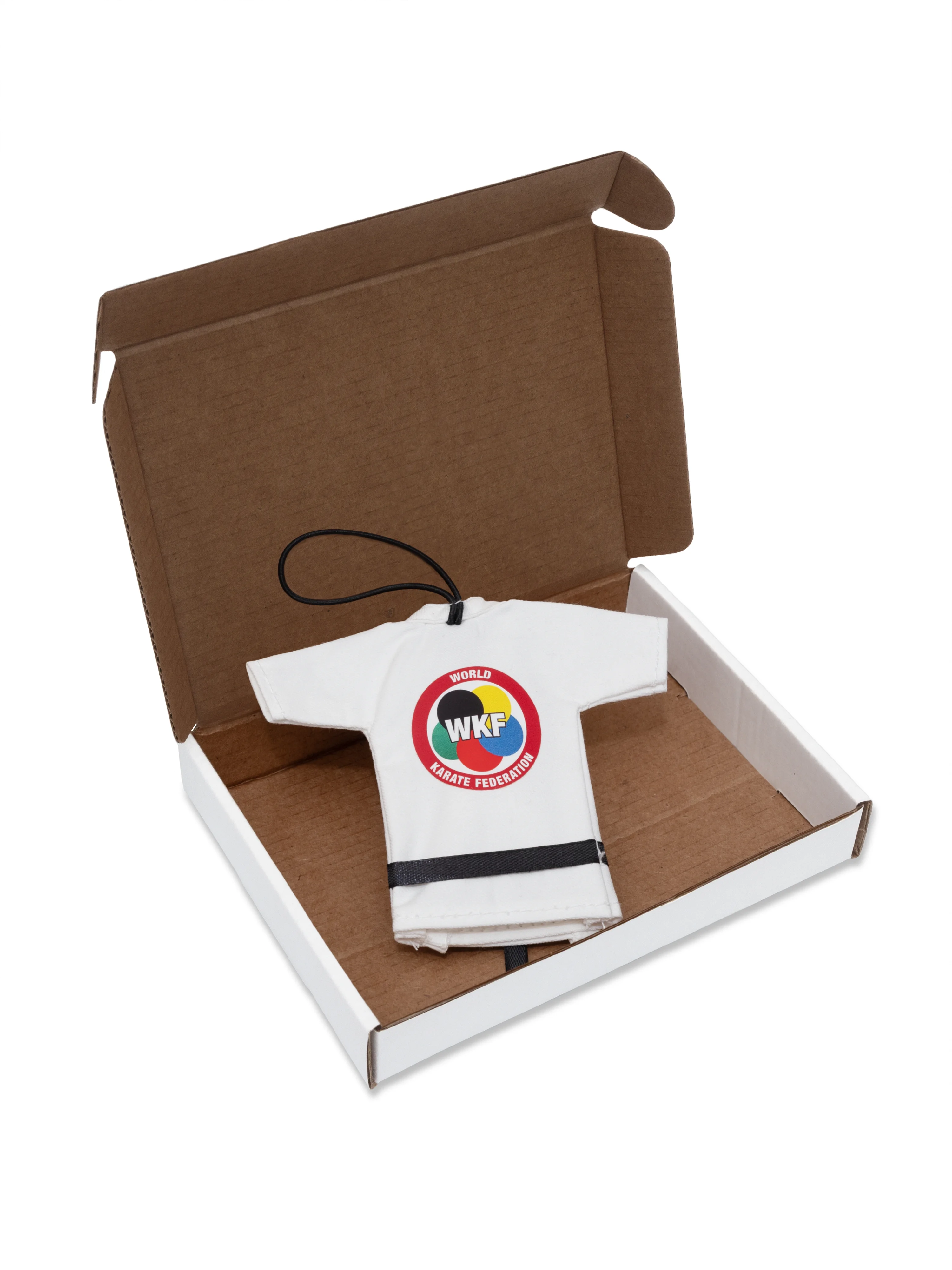Сувенир карате WKF в упаковке KAITOGI — презентабельный аксессуар на зеркало заднего вида
