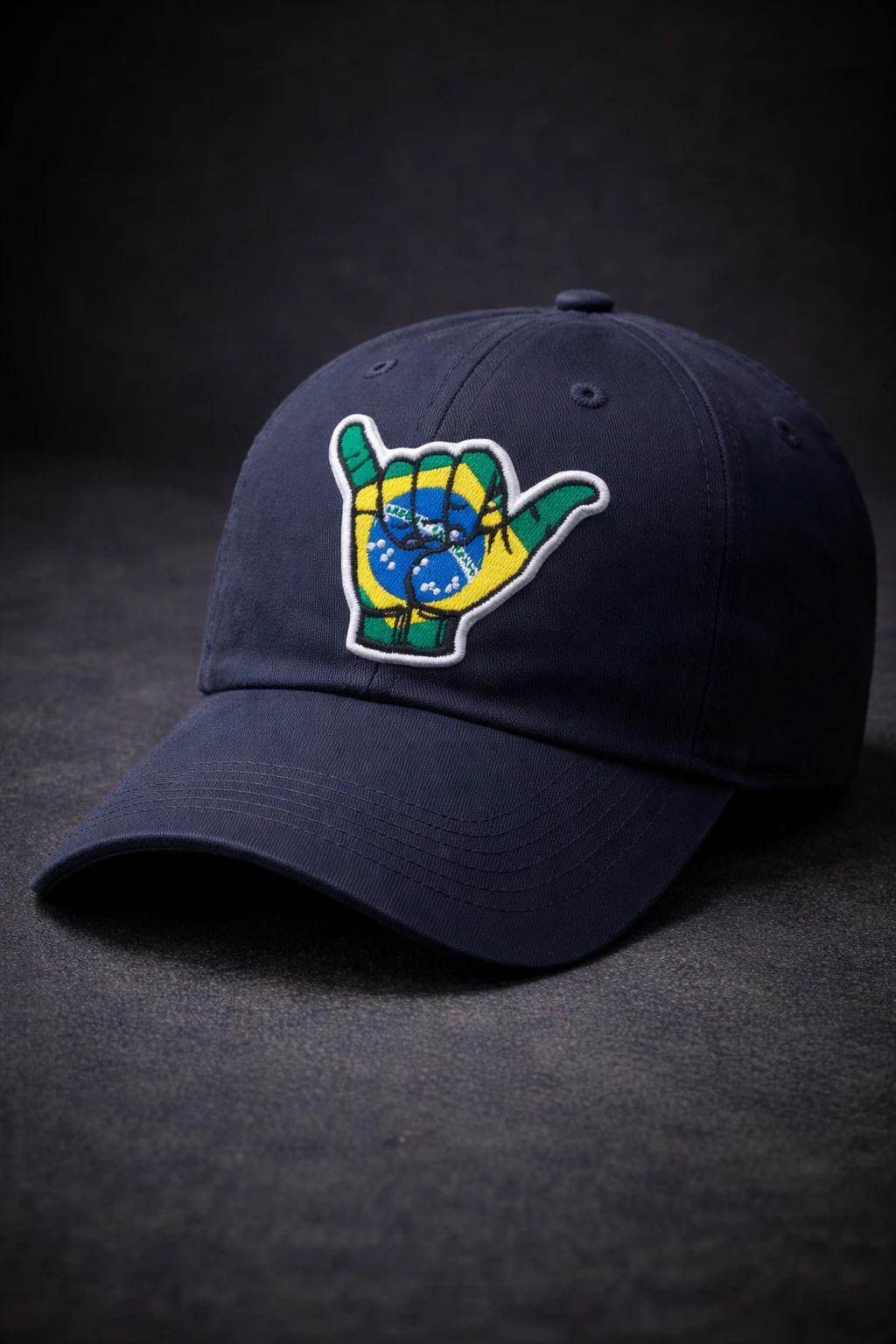 Спортивная кепка с шевроном Шака (Shaka) KAITOGI — износостойкая вышивка немецкими нитками, символ rolling-культуры