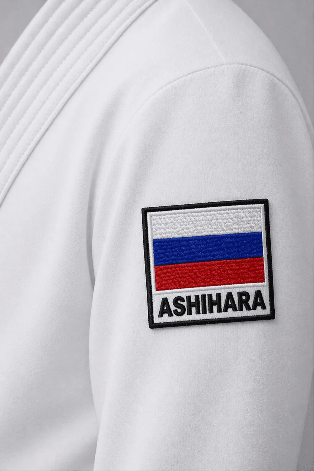 Шеврон ASHIHARA с российским флагом на рукаве кимоно AIKO