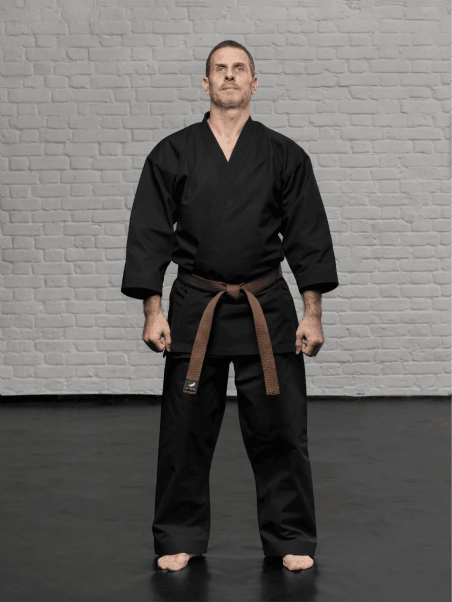 черное кимоно KAITOGI K3M2 для киокушинкай и единоборств доги modern fit со штанами ниже щиколотки
