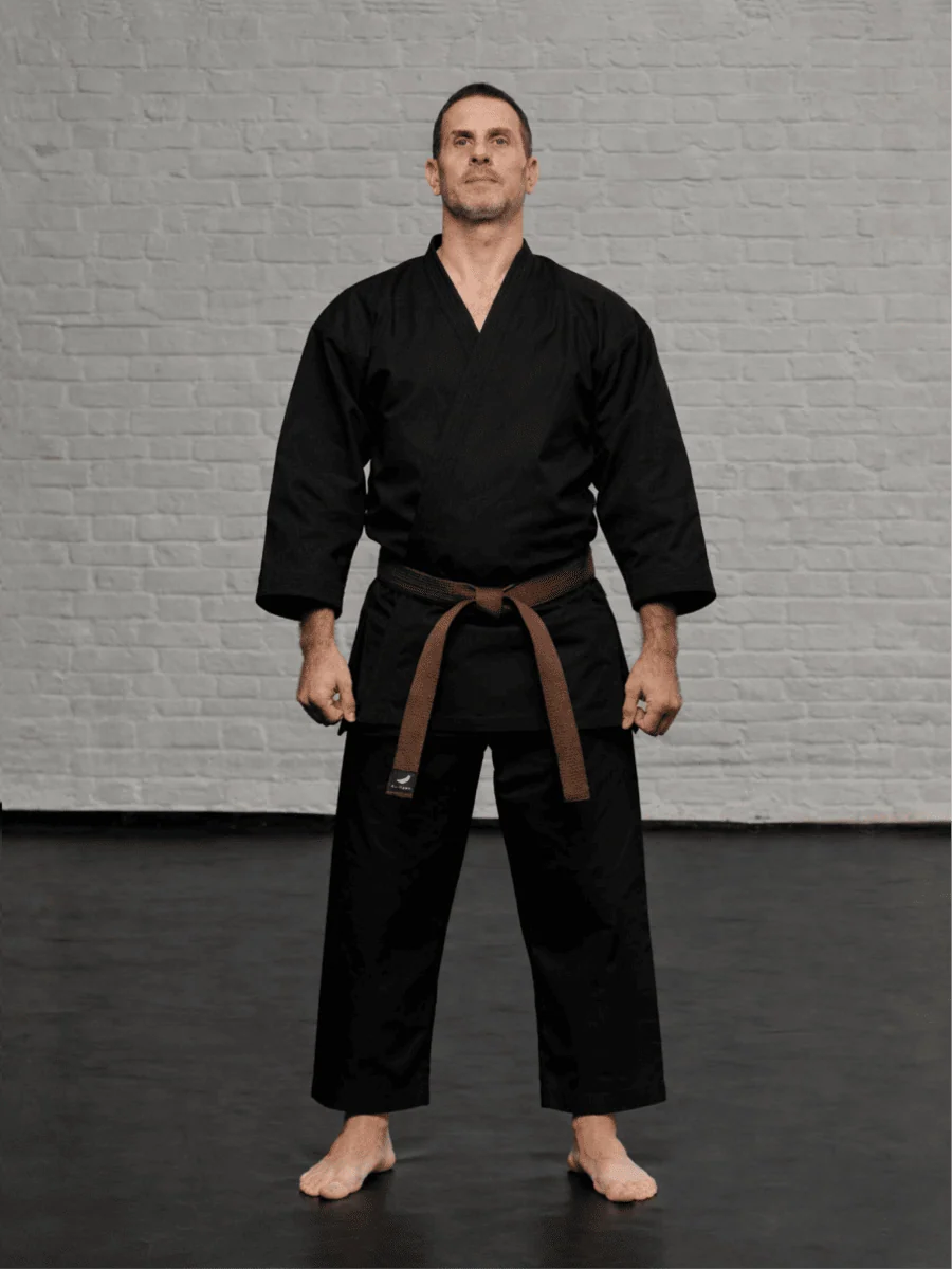 черное кимоно KAITOGI K3M3 для киокушинкай и единоборств доги modern fit со штанами до щиколотки