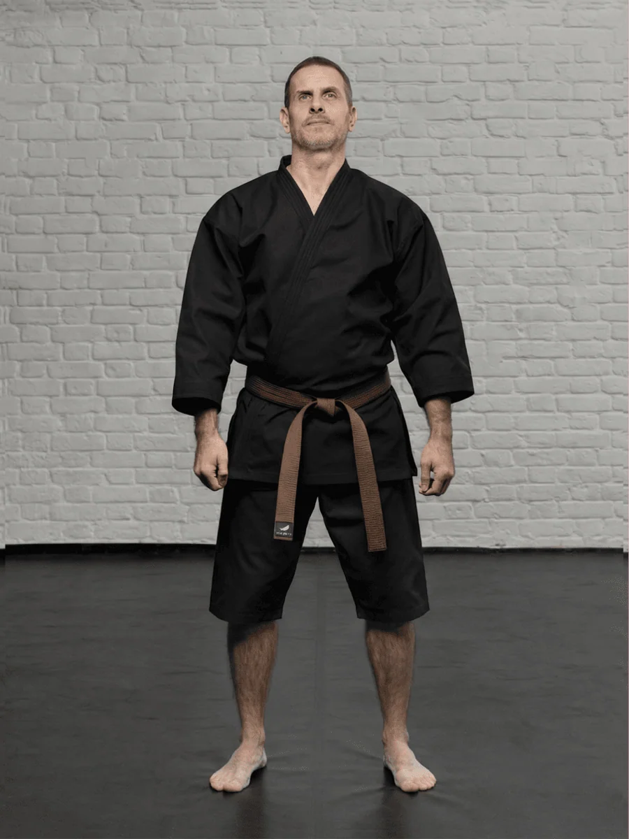 черное кимоно KAITOGI K3M5 для кумите и карате доги с удлиненными шортами modern fit