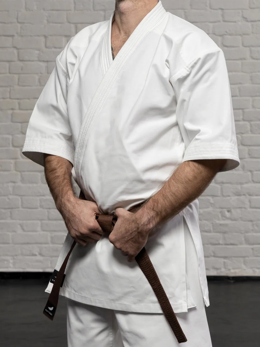 белая куртка карате KAITOGI K2 полу бок укороченный рукав 3/4 ткань dogi kyokushin premium