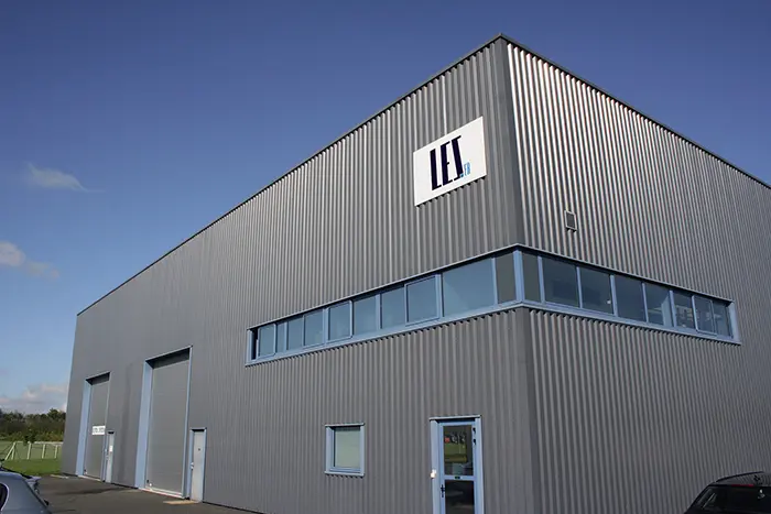 Photo extérieur de l'usine de LES.