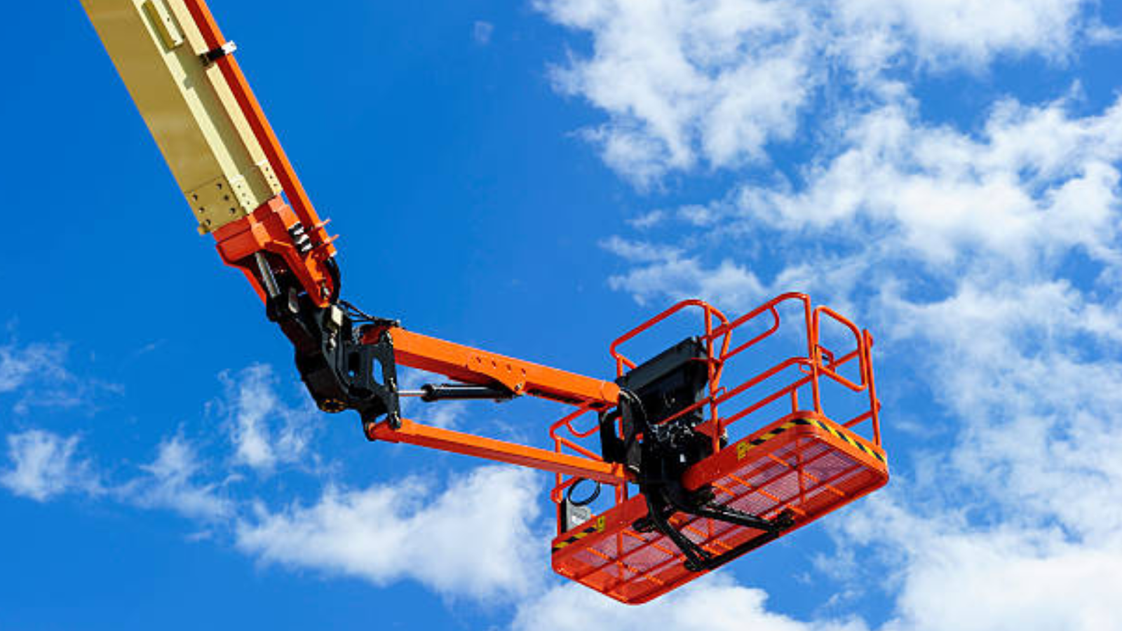 5 Common Hydraulic Aerial Lift Issues