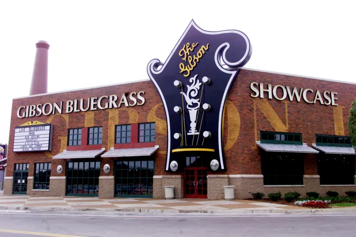 Street-facing view of Gibson Guitar retail and exhibit space at Opry Mills in Nashville, TN, constructed by Bock Construction.