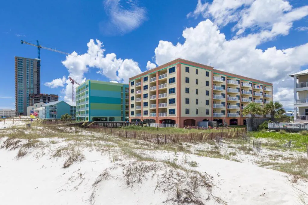 Beachfront view of Harbour Place multifamily development in Gulf Shores, AL, built by Bock Construction.
