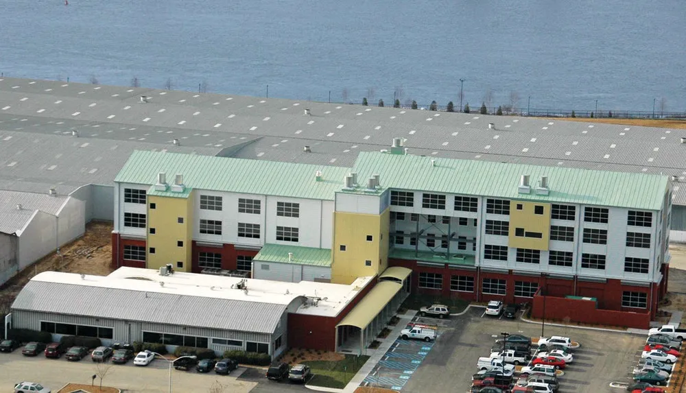 Exterior view of Kenco Logistics distribution facility in Chattanooga, TN, built by Bock Construction.