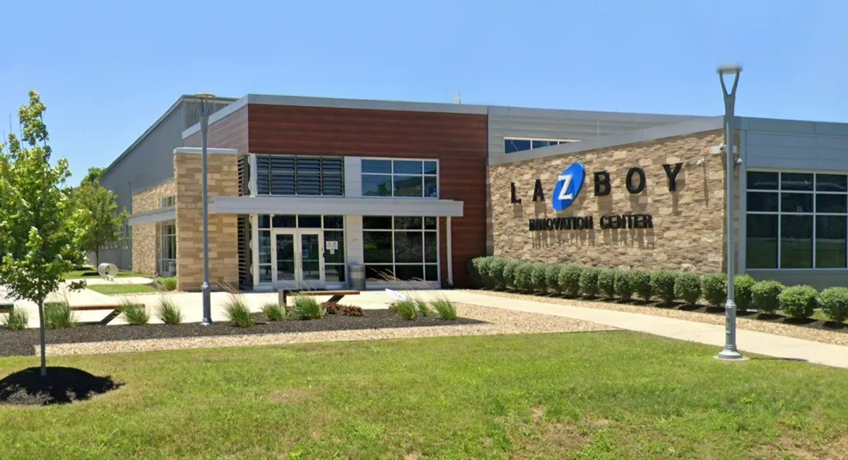 Front view of Lazboy furniture manufacturing plant in Dayton, TN, constructed by Bock Construction.