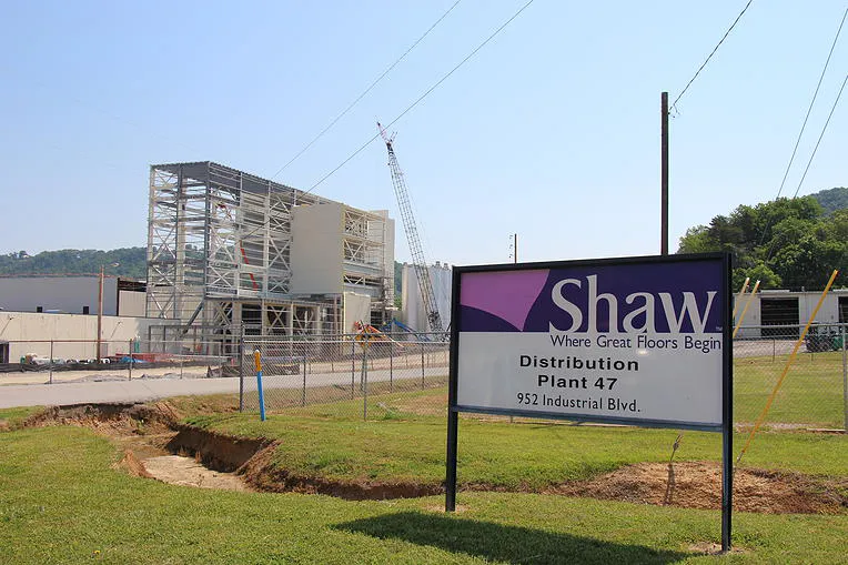 Exterior of Shaw Carpet manufacturing facility in Ringgold, GA, constructed by Bock Construction.
