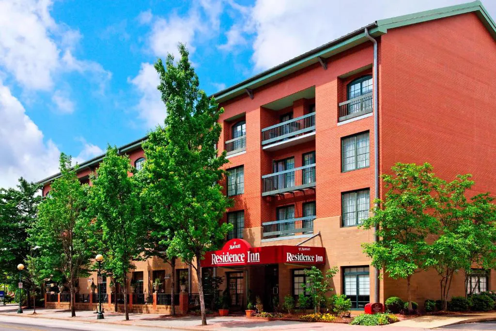 Street view of Marriott Residence Inn hotel in Chattanooga, TN, built by Bock Construction.