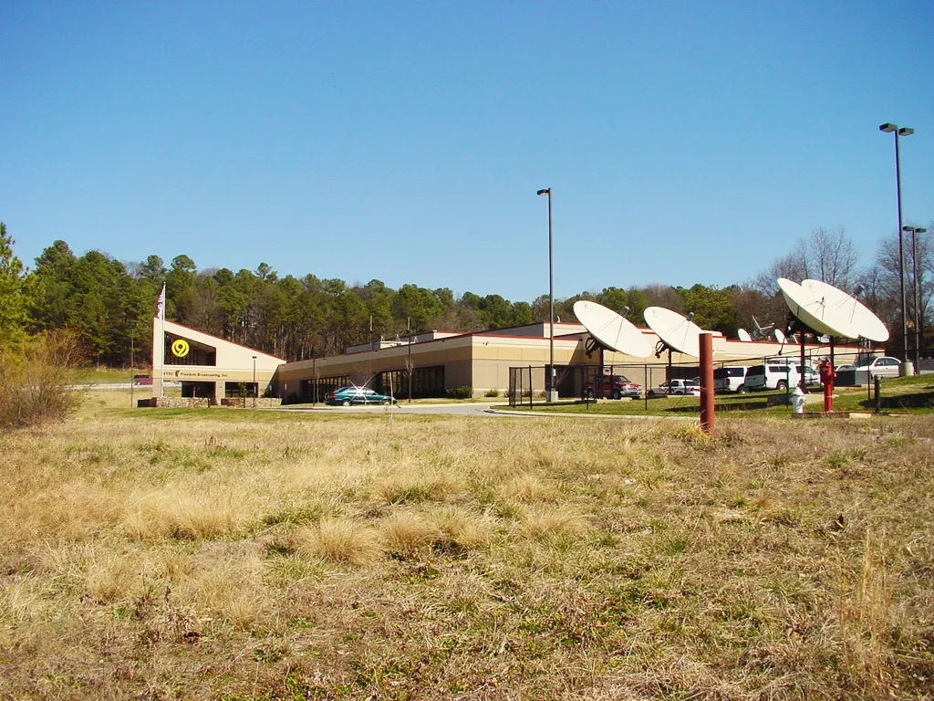 Exterior view of News Channel 9 broadcast facility in Chattanooga, TN, constructed by Bock Construction.
