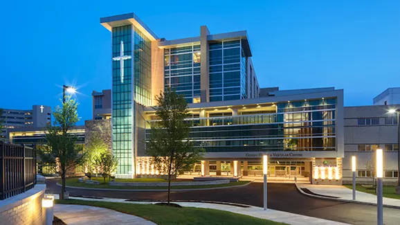 Front view at night of the Memorial Hospital Missionary Ridge outpatient center in Chattanooga, TN, built by Bock Construction.