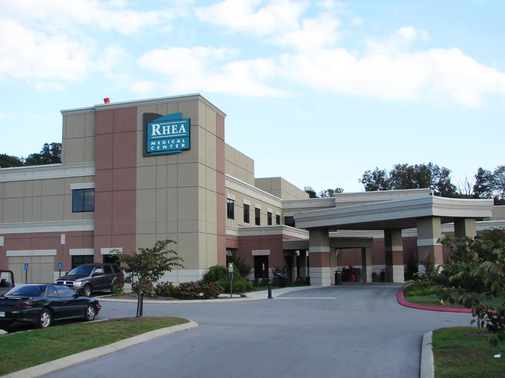 Exterior of Rhea County Medical Center in Dayton, TN, constructed by Bock Construction.