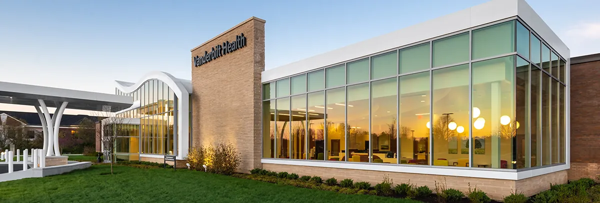 Front view of Vanderbilt Health Hendersonville medical facility in Hendersonville, TN, constructed by Bock Construction.