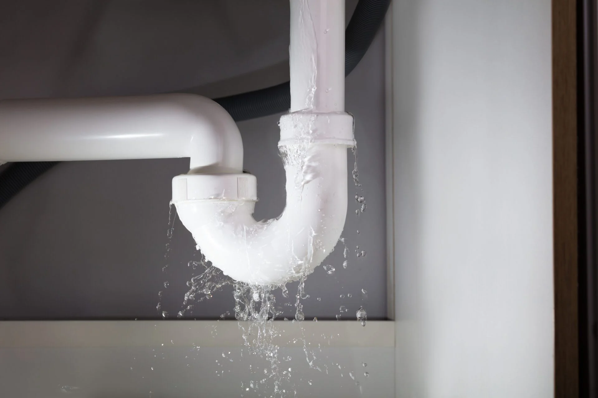 How to find a water leak