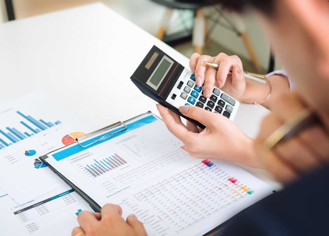 Calculate Returning Customer