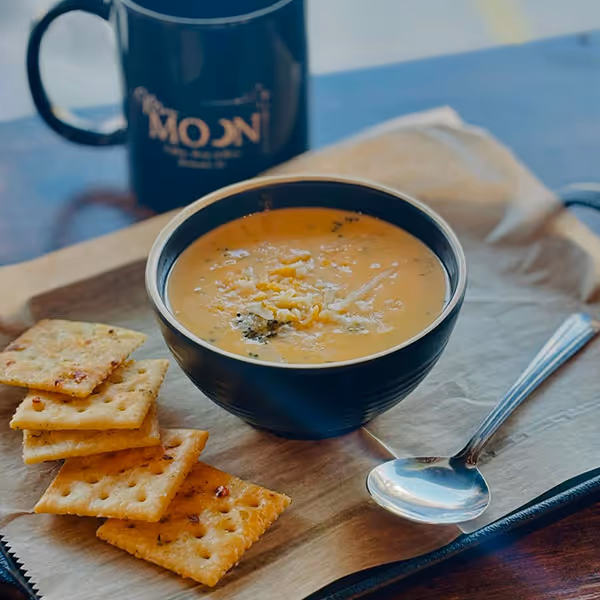 cream cheese soup with crackers