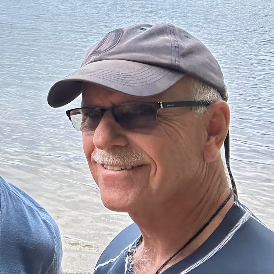 A profile photo of the founder and owner of Awardsource.