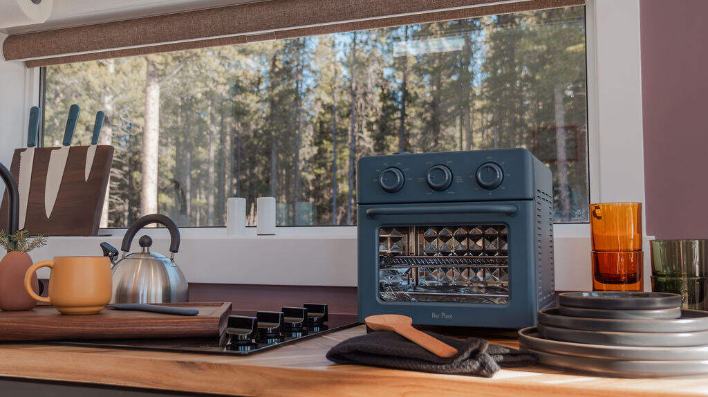 Kitchen setup with cooking appliances