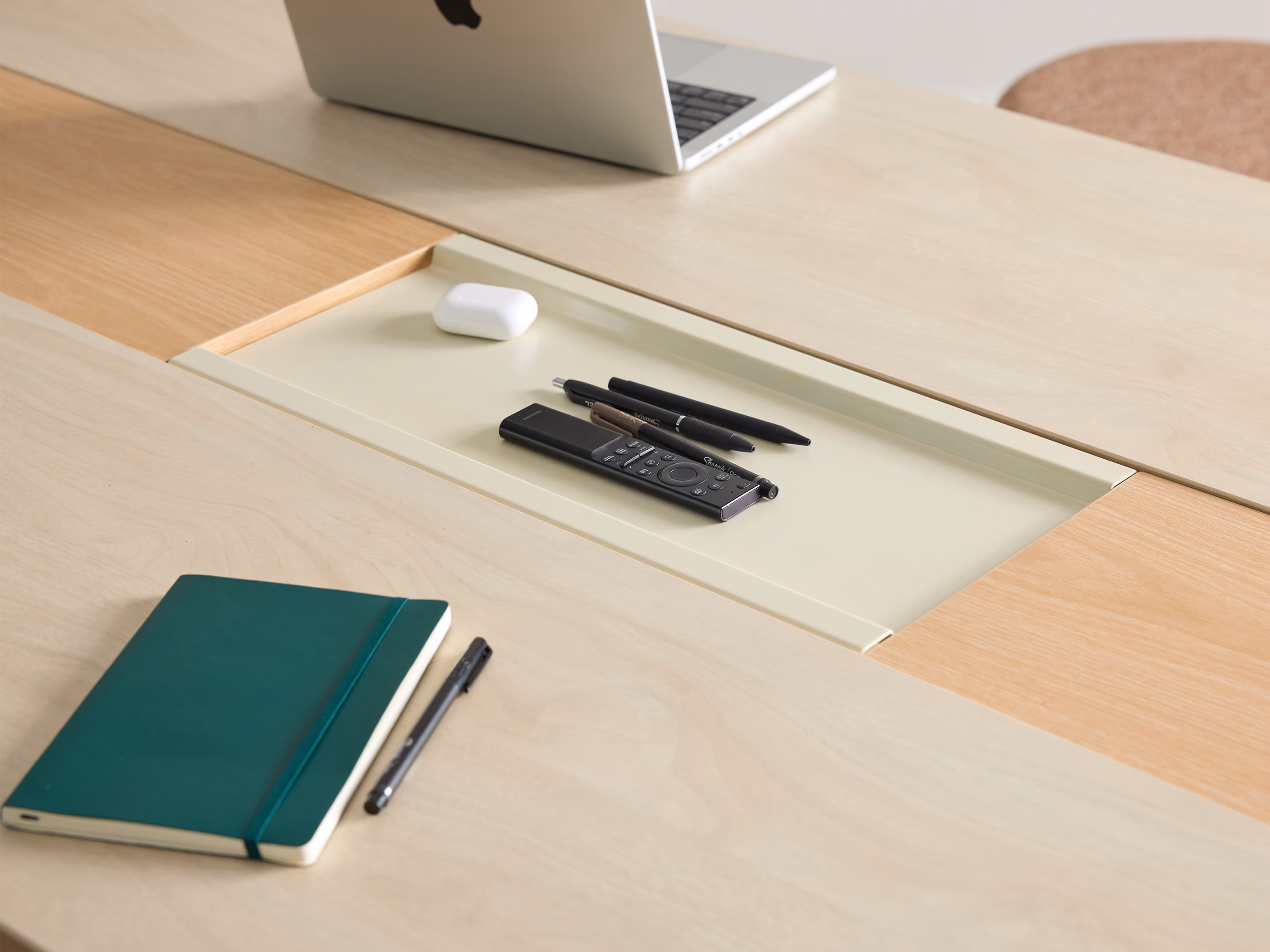 Plantable Table gallery view 1