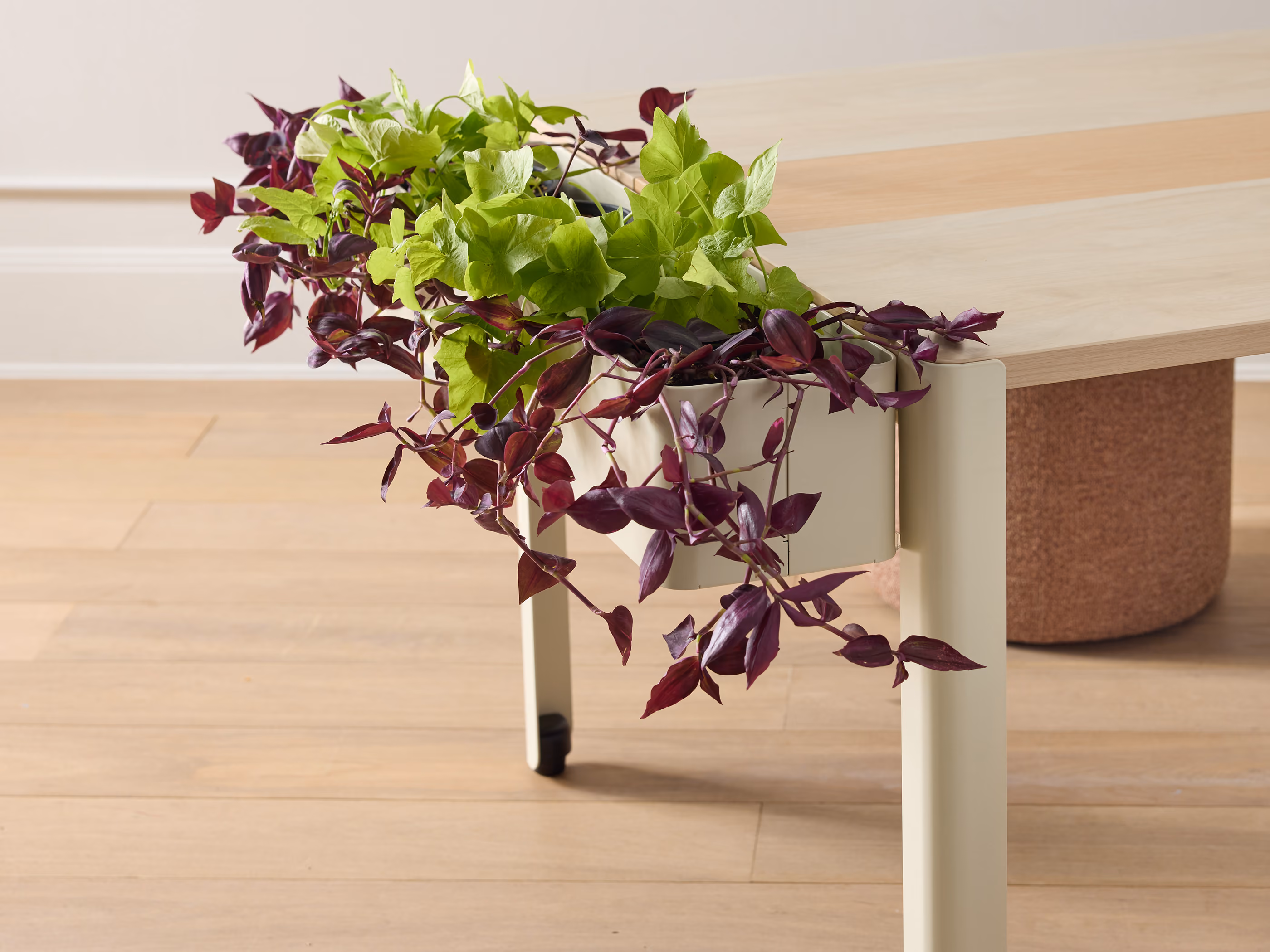 Plantable Table gallery view 2