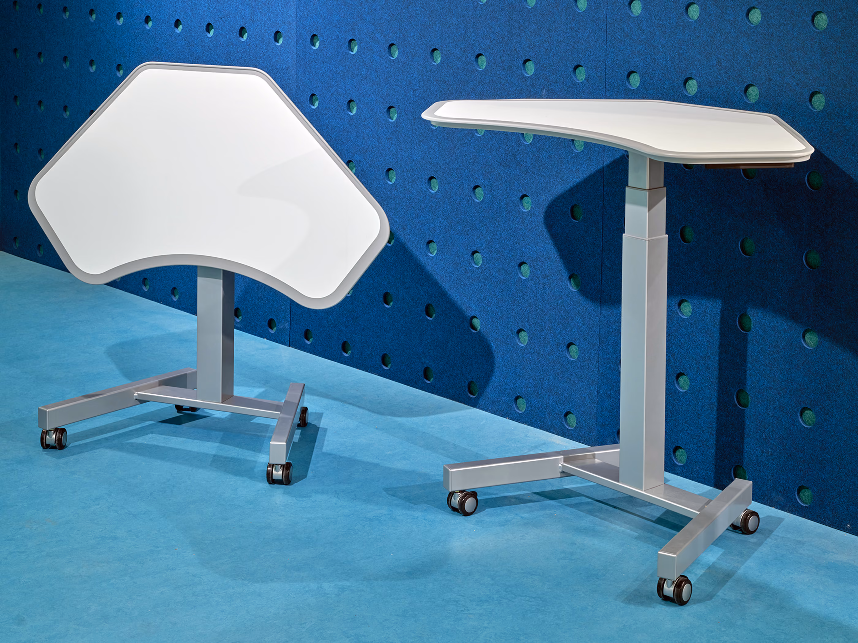 Wing-It Personal Table gallery view 6