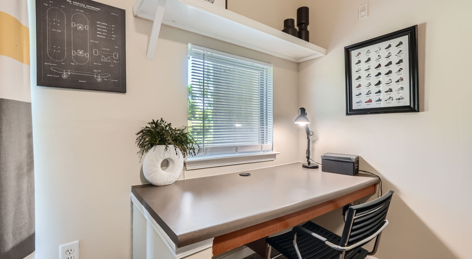desk