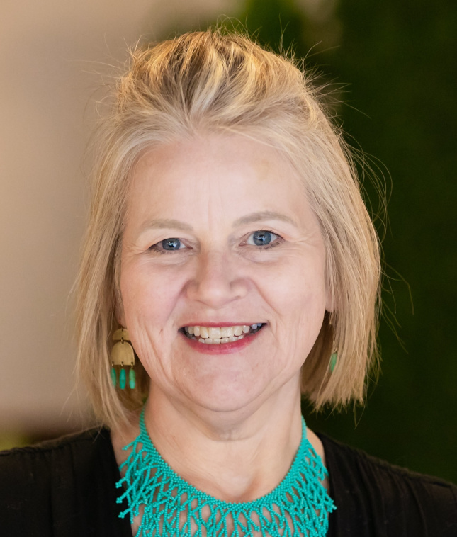 Photo of Ruthe Farmer