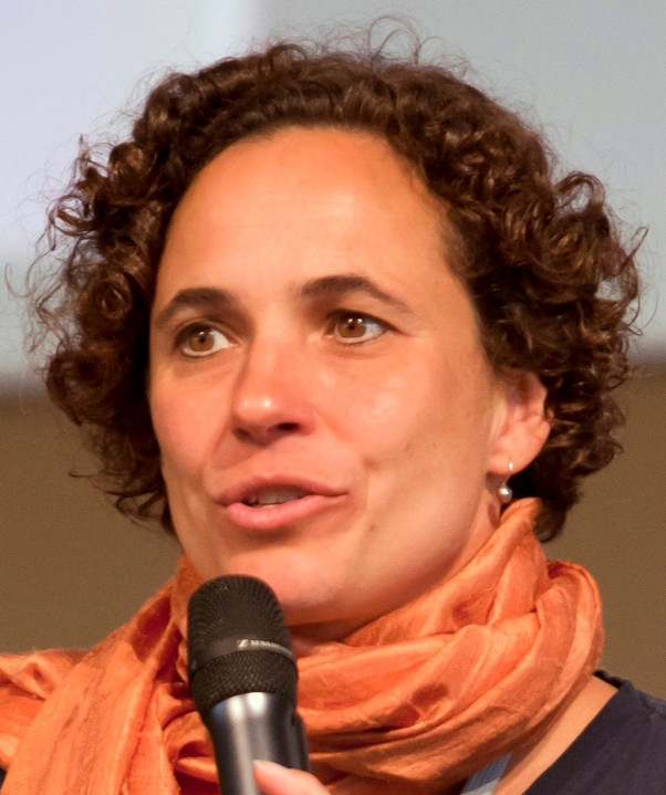 Photo of Diana Wells