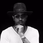 Verse is an award winning artist, singer-songwriter and producer.