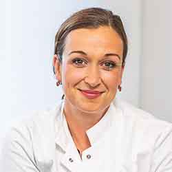 Dr. med. Lena Hommerich - AURUM medical expert