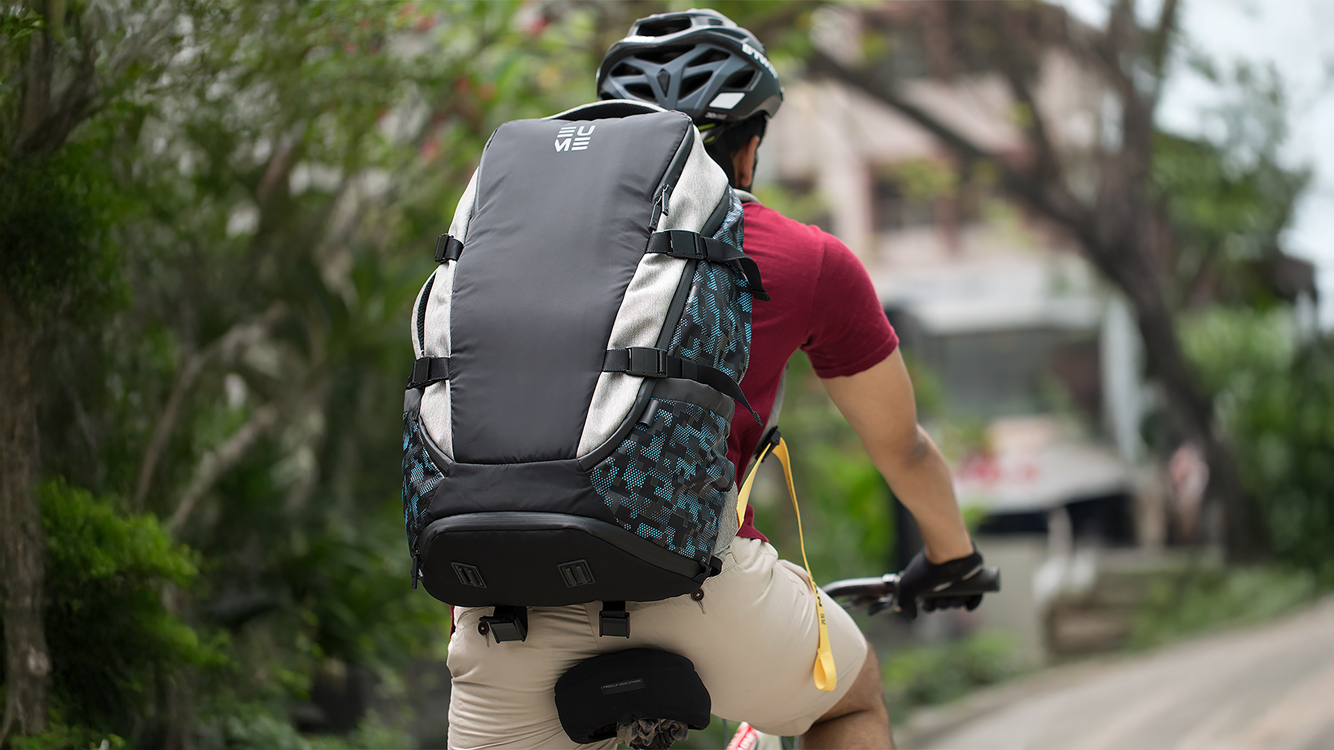 Ergonomic Backpack Industrial Design For Eume