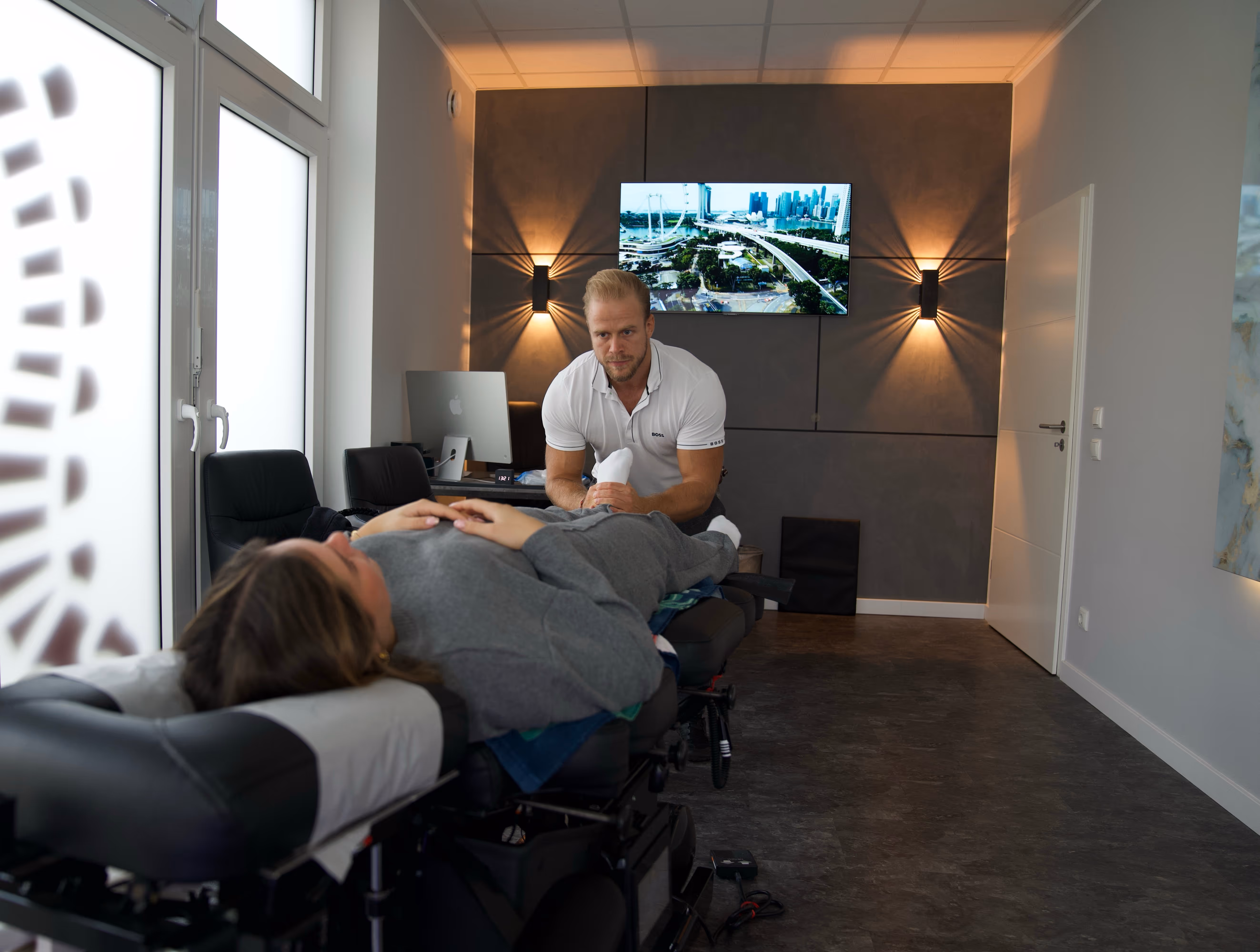 Chiropraktiker hilft bei Fußschmerzen