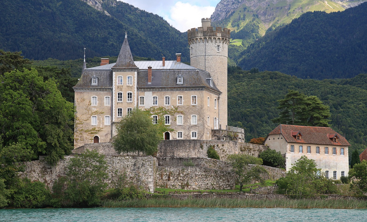 annecy tourisme hotel