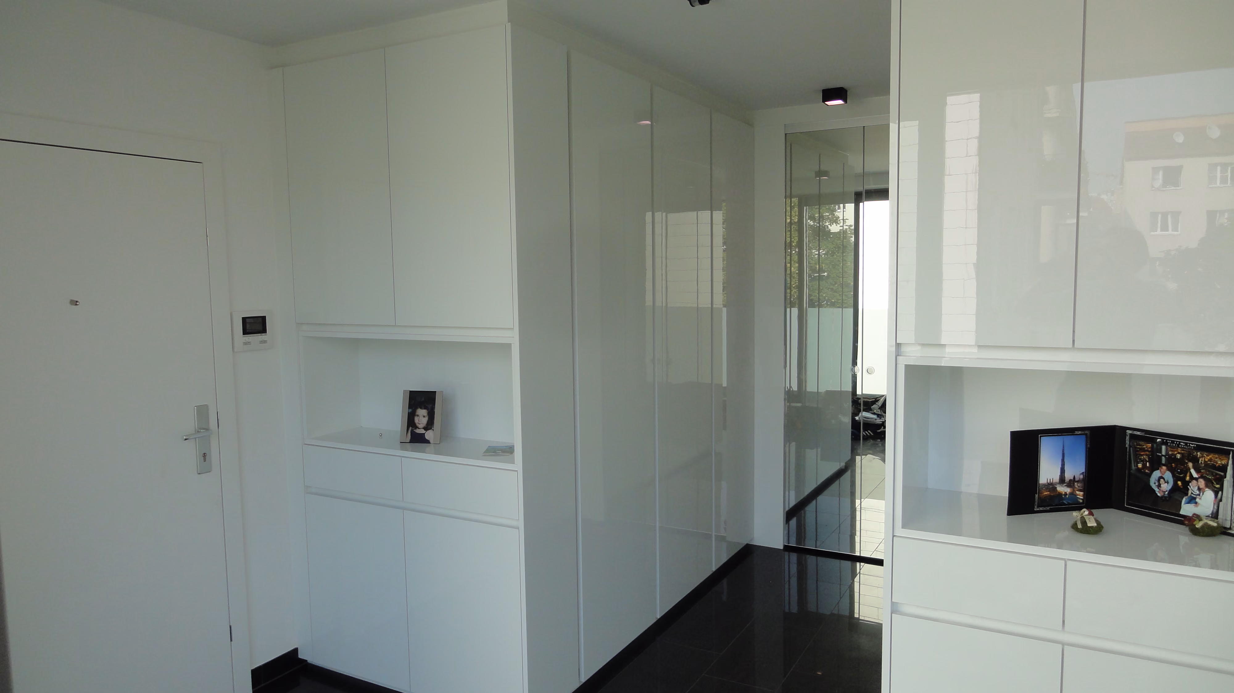 Vorzimmer weiß HG 2014