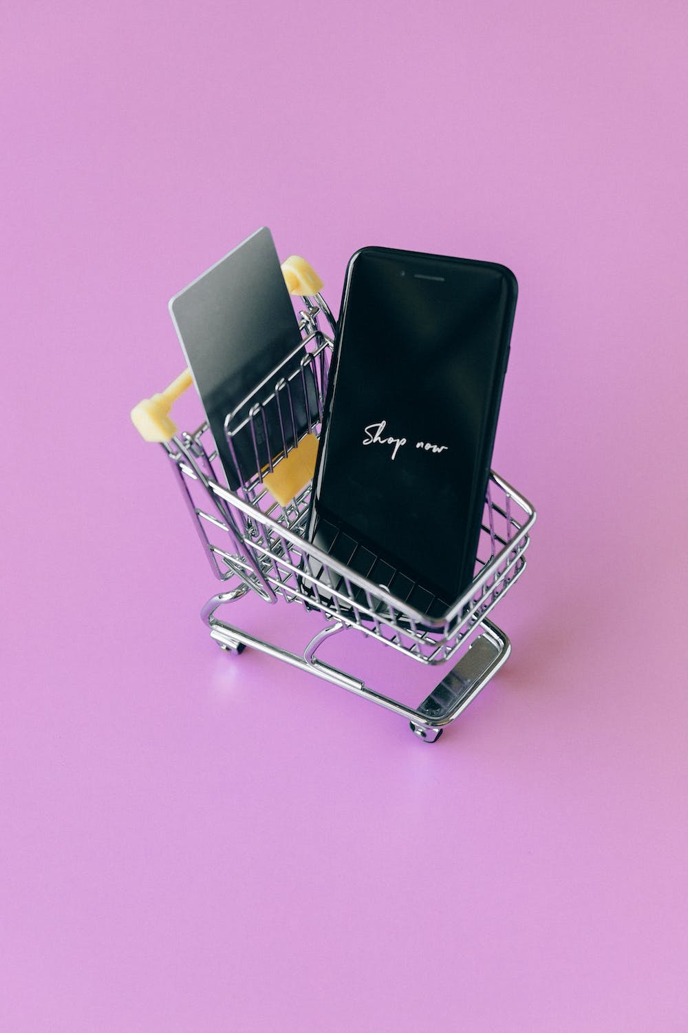 How Does a Credit Card Work? Demystifying the Magic of Plastic Money| Bright Super App to delete any debt