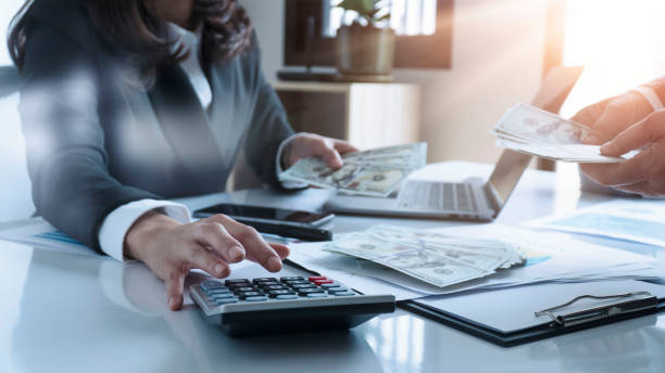What are the alternatives to a merchant cash advance? | Bright to pay off Debt
