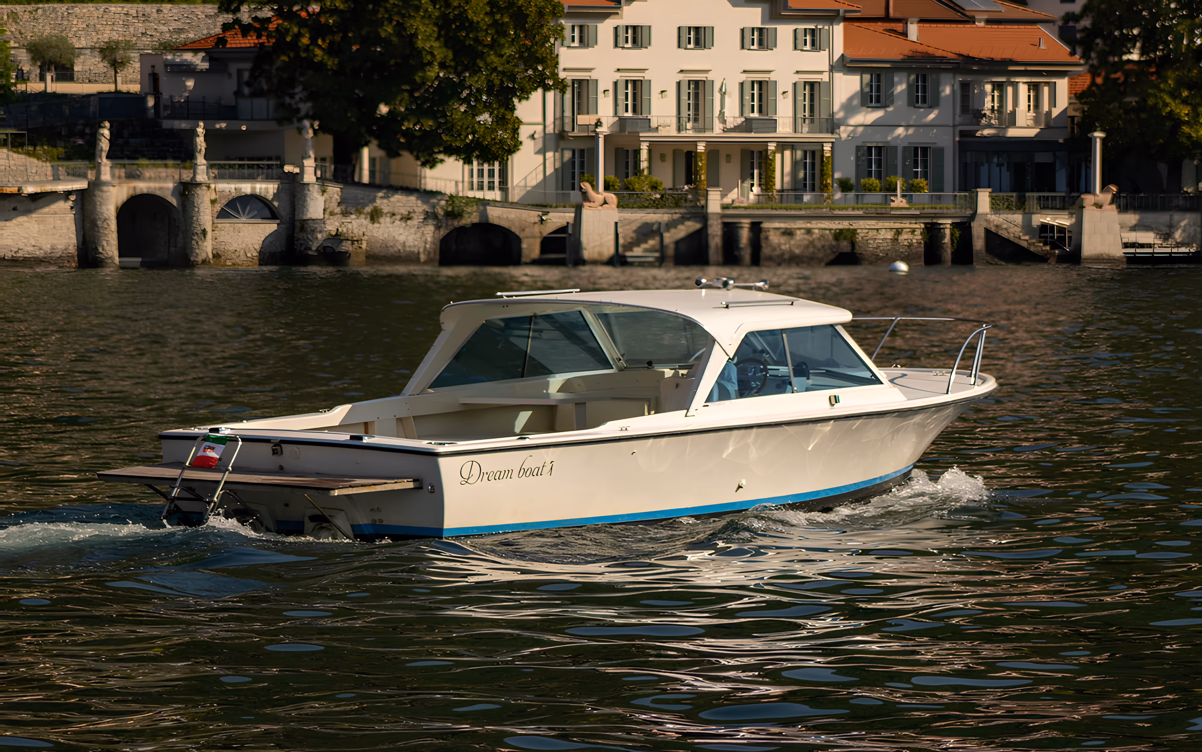 Private and sharing boat tours on lake Como, Italy. Bertram boat