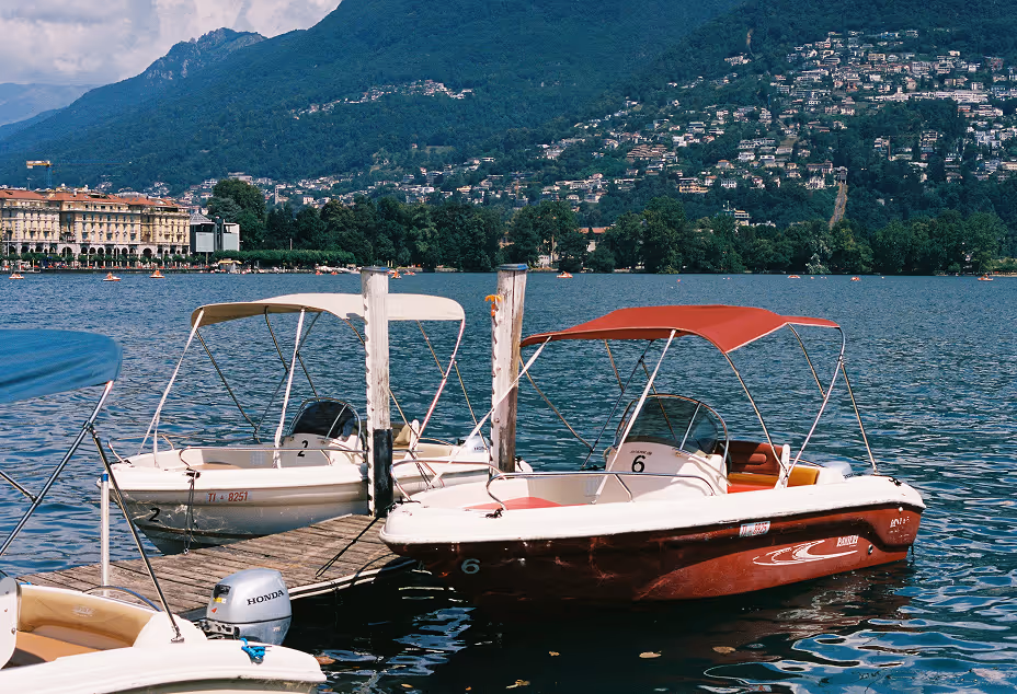 Boat rental in Como, Italy