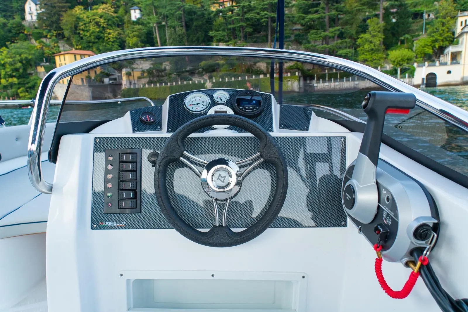 Self drive boat, Como, Italy