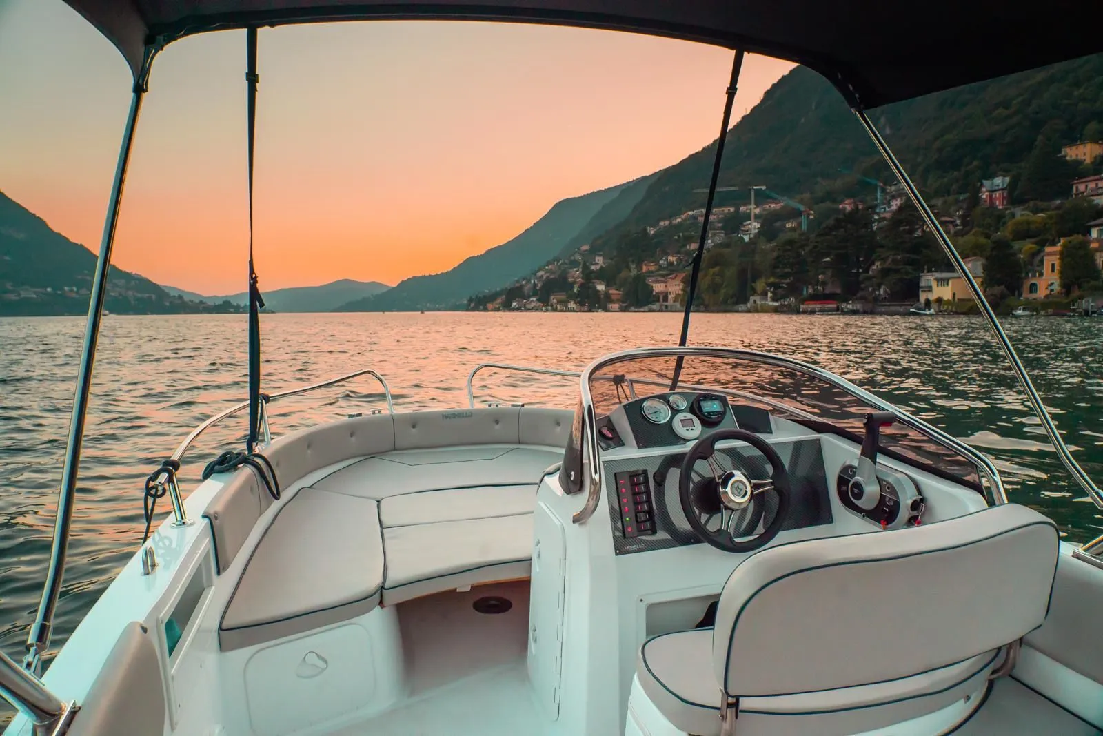 Self drive boat, Como, Italy