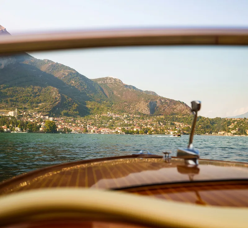 Boat rental in Como, Italy